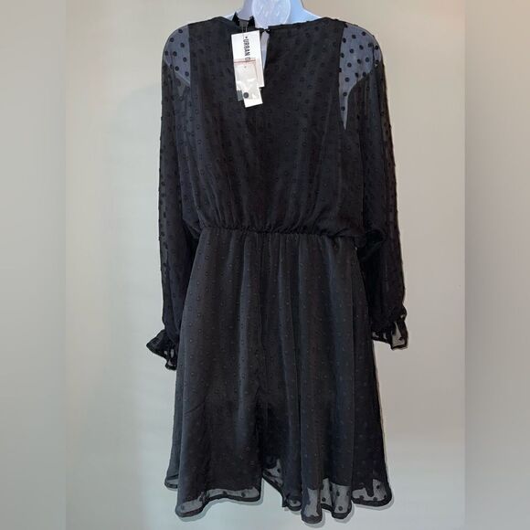 Urban Outfitters Lumiere Black Long Sleeve Swiss Dot
Dolman Dress Size Large - Picture 7 of 8